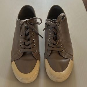 Michael Kors Harlen Sneakers 9.5M in like new condition